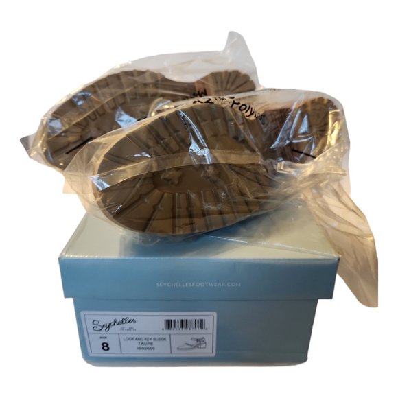 Seychelles Lock and Key Mary Jane Suede Heels Taupe 8M - Picture 6 of 6